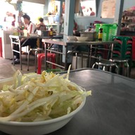 ก๋วยเตี๋ยวป้าใฝ