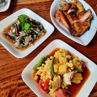 เมนูของร้าน ไก่ย่างกลางกรุง พระราม 3