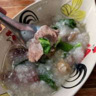 เมนูของร้าน โจ๊กเจ๊หนู ปากน้ำปราณ