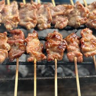 หมูปิ้งมหาบัณฑิต หมูมันน้อย ตำนาน 13 ปี ✨👍🏻