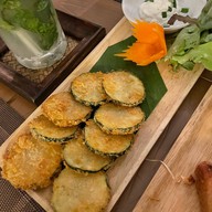 เมนูของร้าน Macaw Cafe & Bar