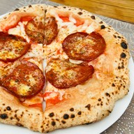 เมนูของร้าน Birdie Oven Pizza พิซซ่าเตาถ่านสุราษฎร์ธานี