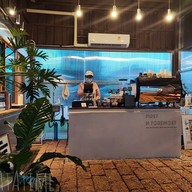 บรรยากาศ First And Foremost; Brunch And Coffee