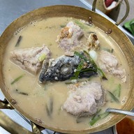 เมนูของร้าน อ.เกียรติชัย เชลล์ชวนชิม กำแพงดิน