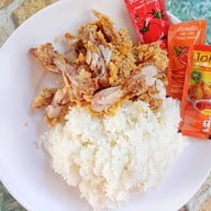 มาร์คFC ไก่ยำแซ่บเวอร์ หลังมอ