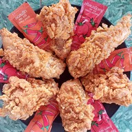 มาร์คFC ไก่ยำแซ่บเวอร์ หลังมอ