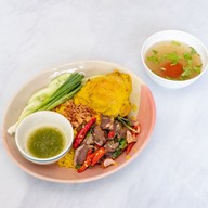 เมนูของร้าน บ้านมาดามนกยูง บ้านมาดามนกยูง