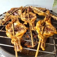 ร้านไก่ย่างเขาสวนกวาง-บ้านบึง บ้านบึง