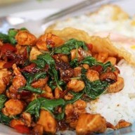 เฮียหมีกะเพราพริกแห้งโบราณ 1