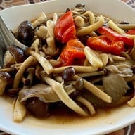 เมนูของร้าน ครัวต้นไทร