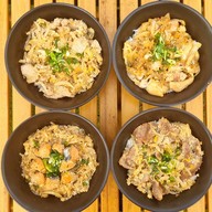 มาชิโกะ ด้งบุริ แม่ริมพลาซ่า