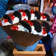 หน้าร้าน 🥇 เครปร้านโปรด 👍(กรอบอร่อย) Crepe เครปเย็น วาฟเฟิลฮฮงกง วิปครีม น้ำปั่น น้ำผลไม้ปั่น นมหมีปั่น เครปญี่ปุ่น  เครปวิป ไอศครีม  พิซซ่า มินิแพนเค้ก  ชาไทย ครีมชีส ชาเขียว ชานมไข่มุก  นมหมีปั่น สตรอว์เบอร์รี่นมสด น้ำผลไม้สดปั่น  น้ำส้มสด   มะพร้าวนมสด  อะโวคาโด ปังเย็น ตามสั่ง ปังเย็นโอวัลติน กาแฟ กาแฟสด อาหารเช้า ข้าวโพดคลุกเนย