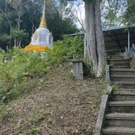 วัดเขาน้อย ร่อนพิบูลย์