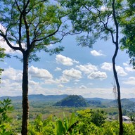 วัดเขาน้อย ร่อนพิบูลย์