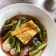 เมนูของร้าน ก๋วยเตี๋ยวปลานายแม่