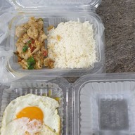 กระเพราเงินล้าน (ไร้ผงชูรส)