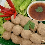 ช.ลูกชิ้น