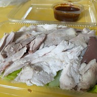 เมนูของร้าน ข้าวมันไก่ใหญ่สุดติ่ง ( สุดติ่ง )