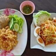 เมนูของร้าน ร้านอาหาร ฟารีดา ฮาล้าลฟู๊ด