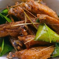 ขนมจีนน้ำยาปู หน้าตลาดทรัพย์สิน