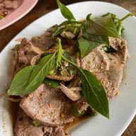 เมนูของร้าน นครพนม ลาบ-ก้อย