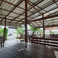 บรรยากาศ ร้านอาหาร ฟารีดา ฮาล้าลฟู๊ด