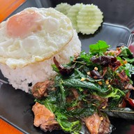 ร้าน อ.โอชา ข้าวขาหมู ก๋วยเตี๋ยวต้มยำรสเด็ด อมตะนคร ชลบุรี