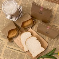 ปังต้าวก้อน  ขนมปังปิ้ง - ปังเย็นแก้วใหญ่ ช้างม่อย