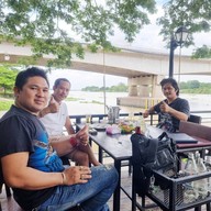 ครัวรุ่งแจ้ง @ เจ้าพระยา บ้านรุน