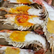 เมนูของร้าน สี่แควกุ้งเผา