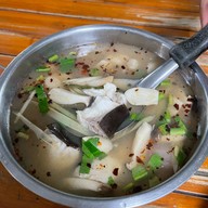 เมนูของร้าน สี่แควกุ้งเผา