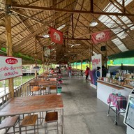 แม่เบญคัลทรี่2 สระน้ำ