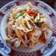 ลุงเหว่าอาหารตามสั่ง สุขุมวิท 62  เจ้าเก่า เจ้าเดิม