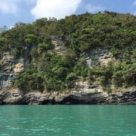 แหลมประทับ