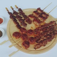 มาคุโระหม่าล่าปิ้งย่างเสียบไม้ สุพรรณบุรี