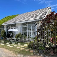 The Wedding Cafe : เดอะ เว็ดดิ้ง คาเฟ่ พิซซ่าฮักซ์ สาขา 1