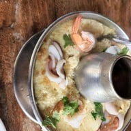 เมนูของร้าน กุ๊กอาหารทะเล ซอยประปา ศรีราชา