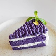 La Lucia (ลาลูเซีย) -