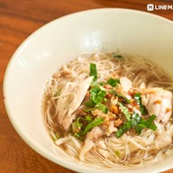 เมนูของร้าน เตี๋ยว ม๊ะฮ์ มัน ไก่