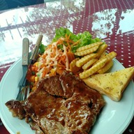 ร้านอาหาร J&N Coffee  food and drink