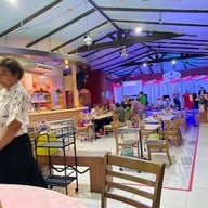 บ้านเพื่อนเรสเตอร์รองท์