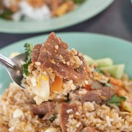 ตามสั่งร้านเจ๊หน้าเอสทีทางออกท่ารถ