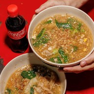 เก๋อาหารตามสั่ง เฮงพล่าซ่า