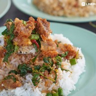 ตามสั่งร้านเจ๊หน้าเอสทีทางออกท่ารถ