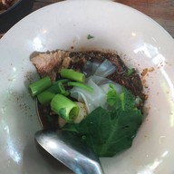 ก๋วยเตี๋ยวเรือนายแกละ บางศรีเมือง