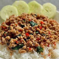 เจ้ากะเพรา - ถนนอดุลยเดช