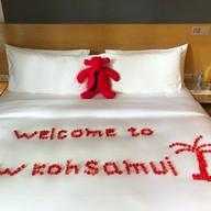 โรงแรมดับเบิ้ลยูรีทรีทเกาะสมุย