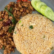 ก๊ง beer&eatery