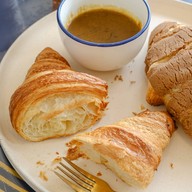 Le Paris Croissant & Bakery ครัวซอง และ เบเกอรี่