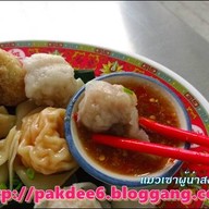 ก๋วยเตี๋ยวแคะ